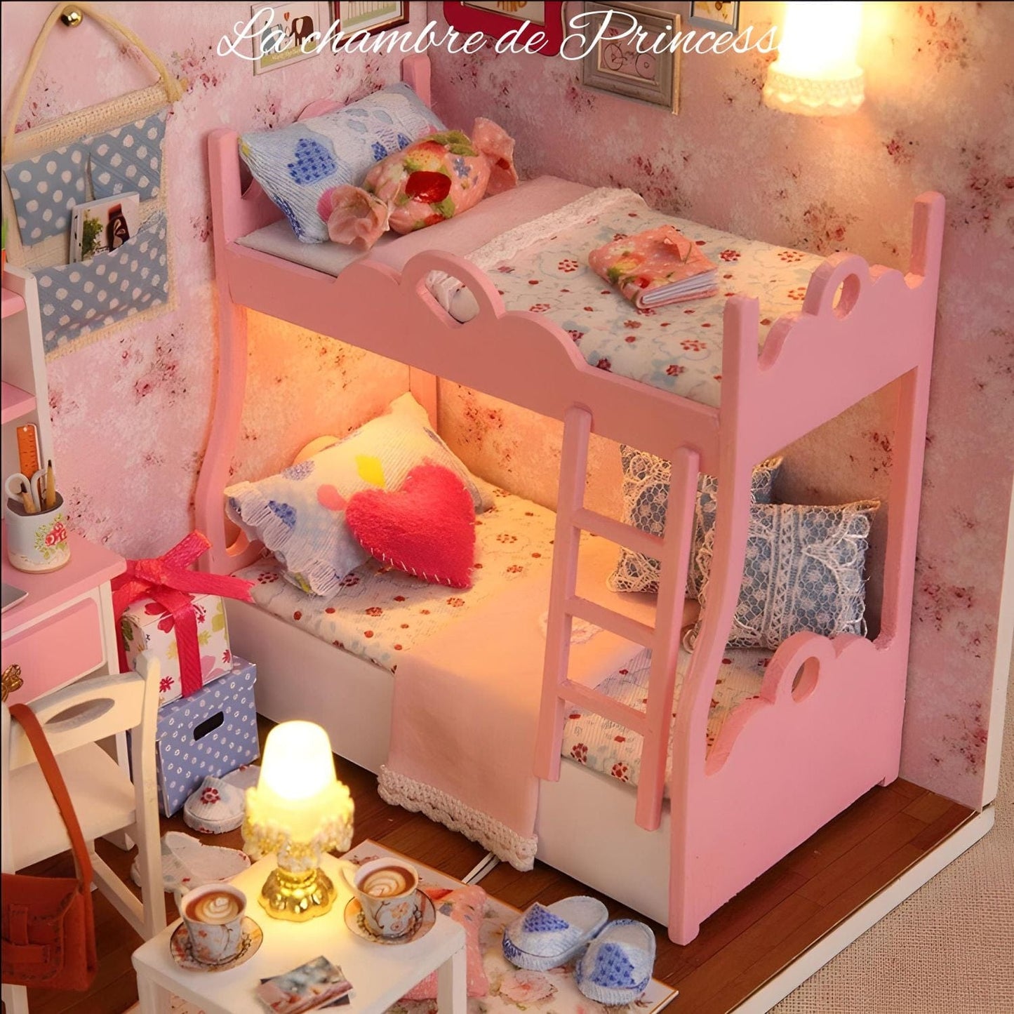 Chambre miniature Pièces d'Exceptions Maison Miniature | La chambre de Princesse